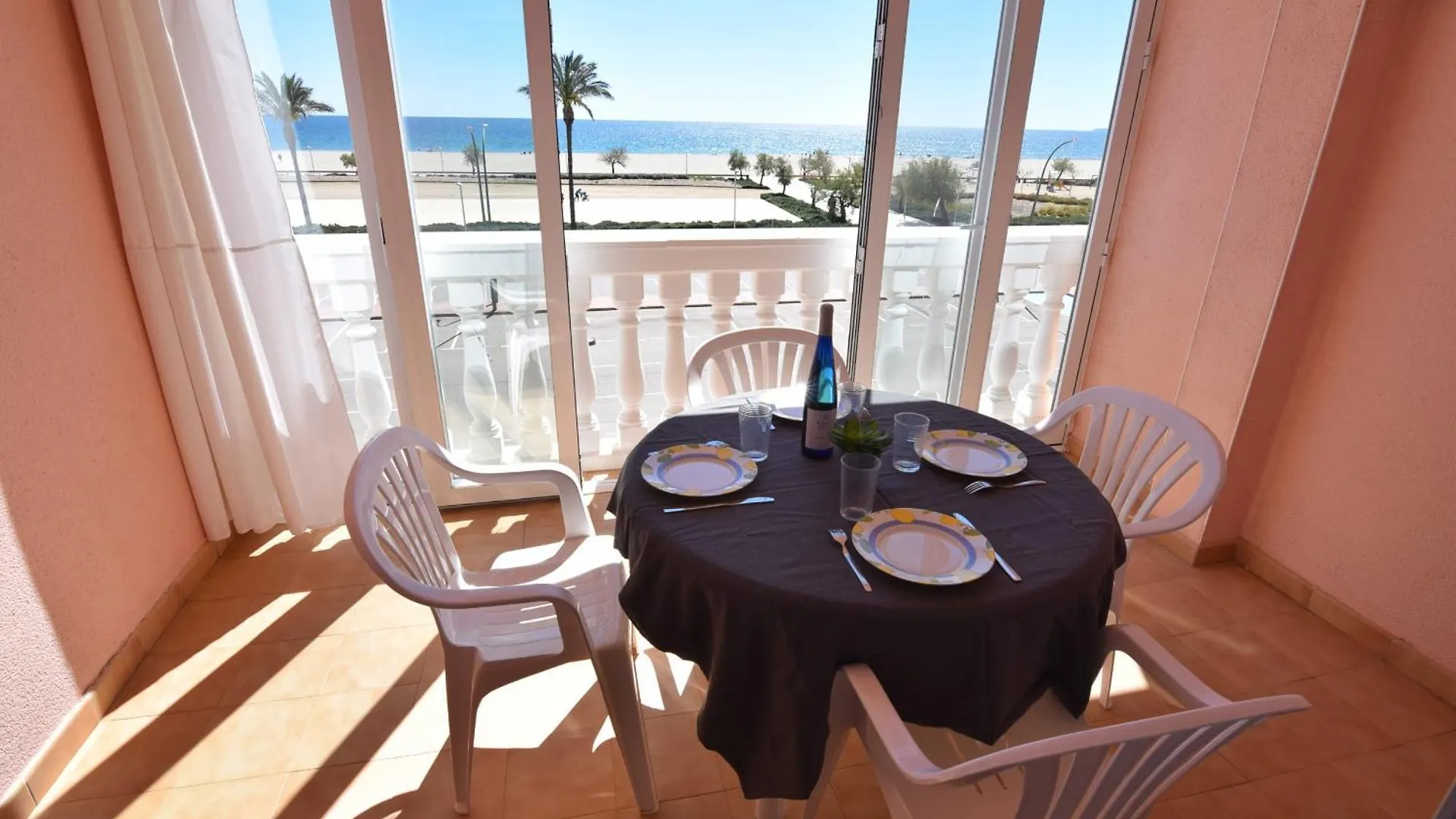 Apartment 415-Apartemento En Primera Linea De Playa Empuriabrava